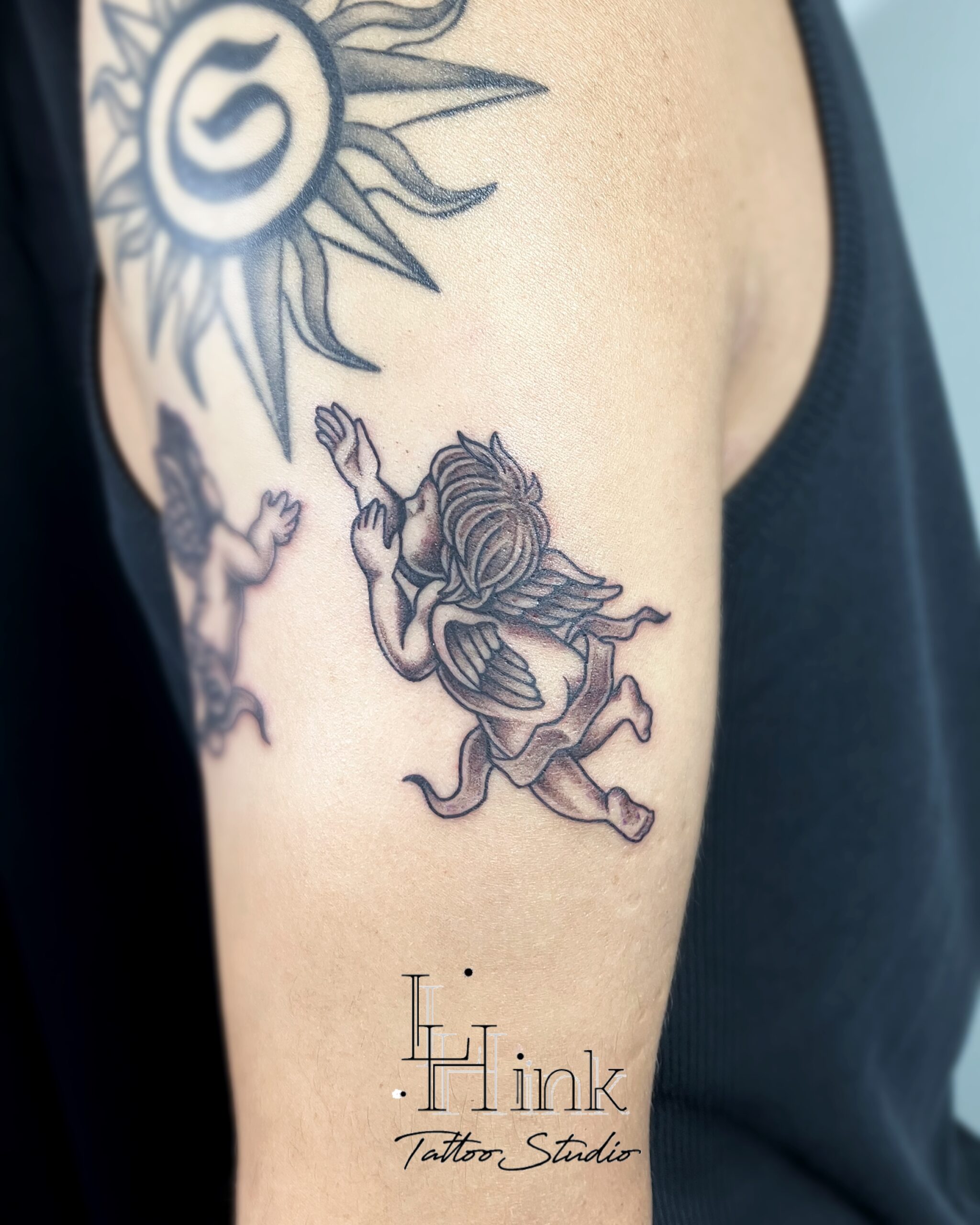 東京吉祥寺のタトゥースタジオLH ink Tattoo Studioで施術した 天使と太陽