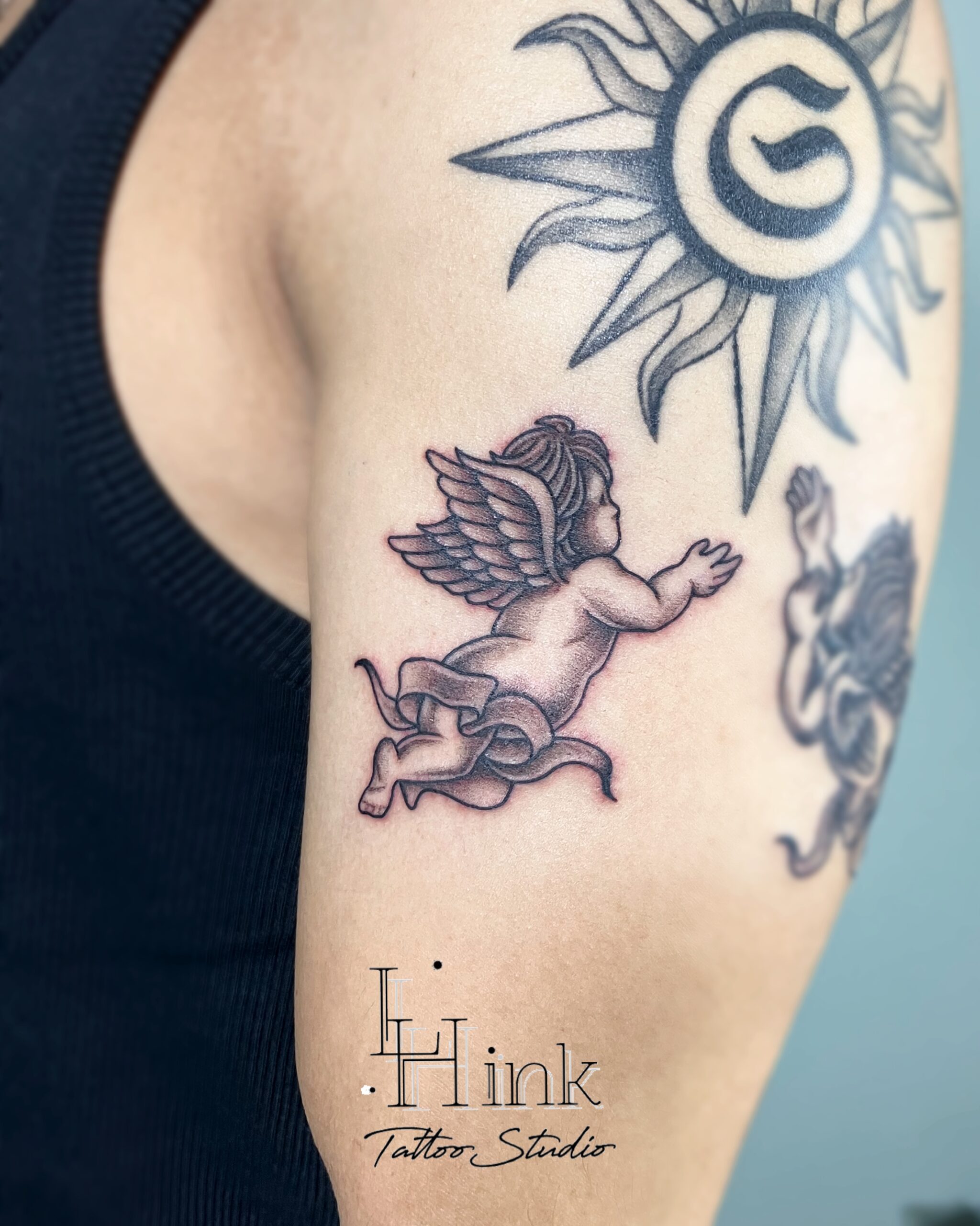 東京吉祥寺のタトゥースタジオLH ink Tattoo Studioで施術した 天使と太陽