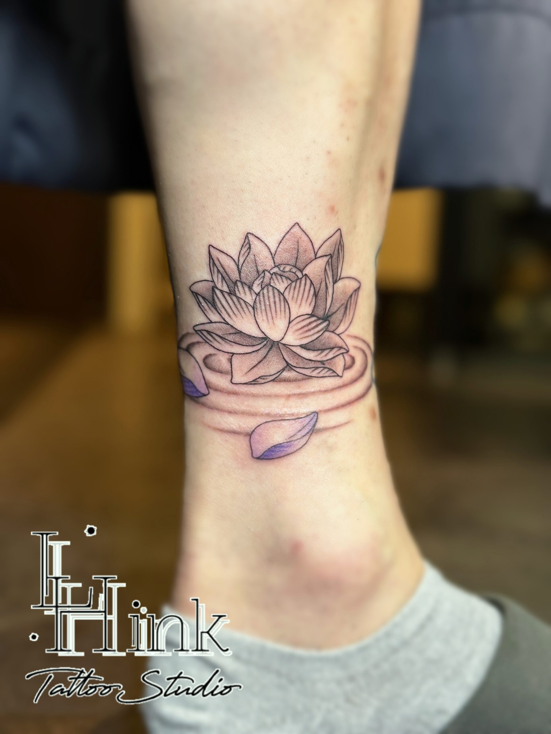 東京吉祥寺のタトゥースタジオLH ink Tattoo Studioで施術した 睡蓮