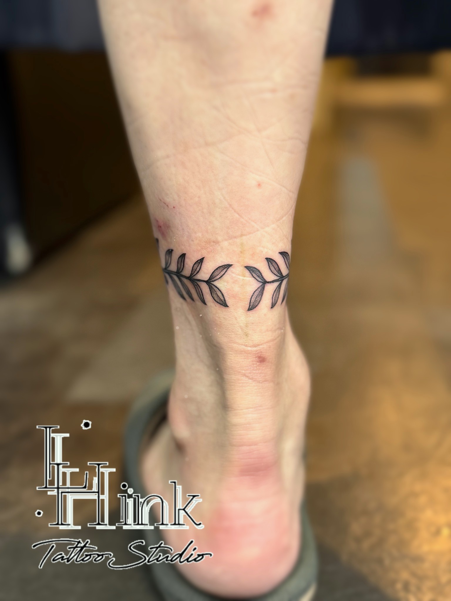 東京吉祥寺のタトゥースタジオLH ink Tattoo Studioで施術した Laurel＆Sun