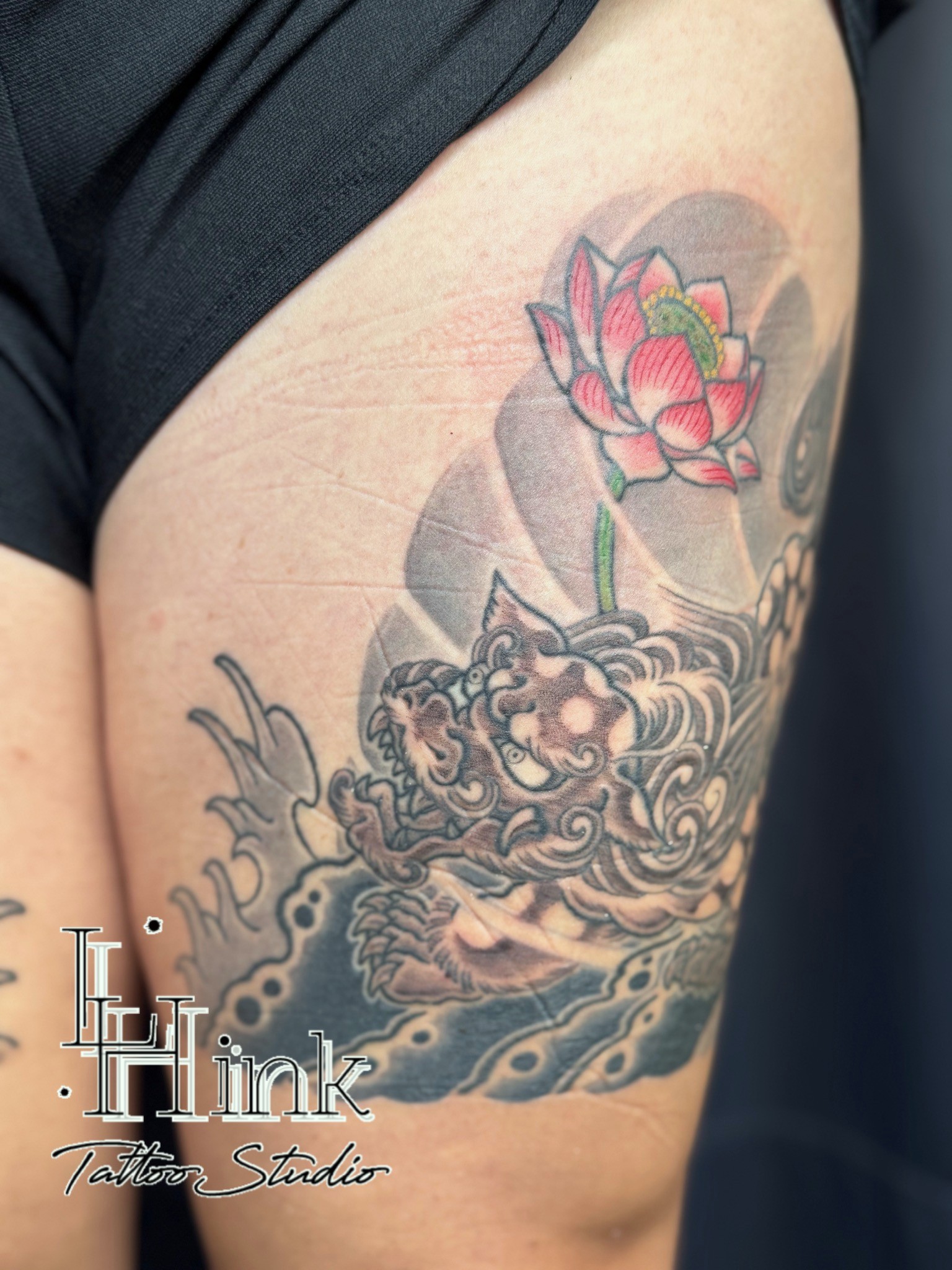 東京吉祥寺のタトゥースタジオLH ink Tattoo Studioで施術した 獅子と蓮の花