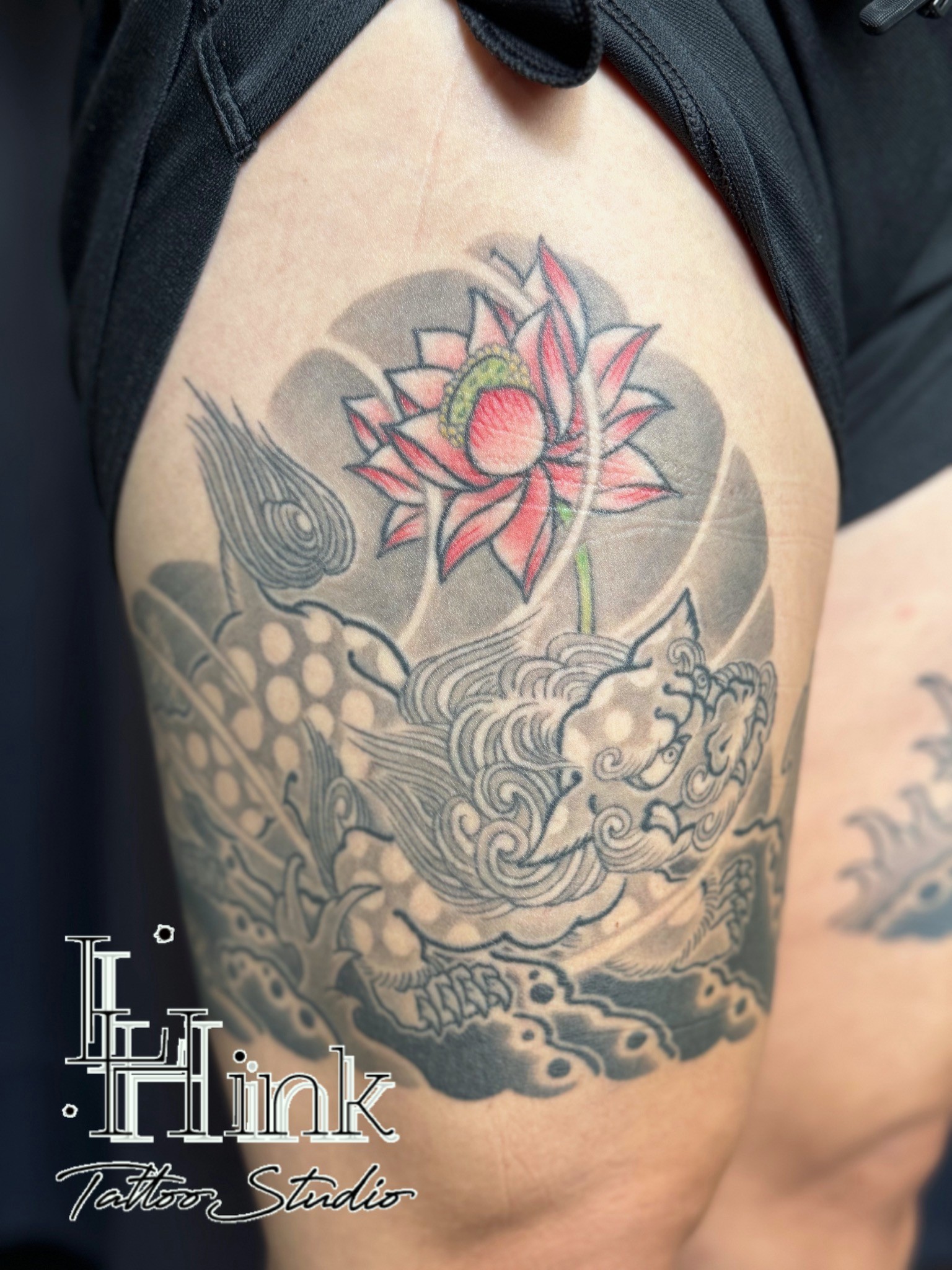 東京吉祥寺のタトゥースタジオLH ink Tattoo Studioで施術した 獅子と蓮の花