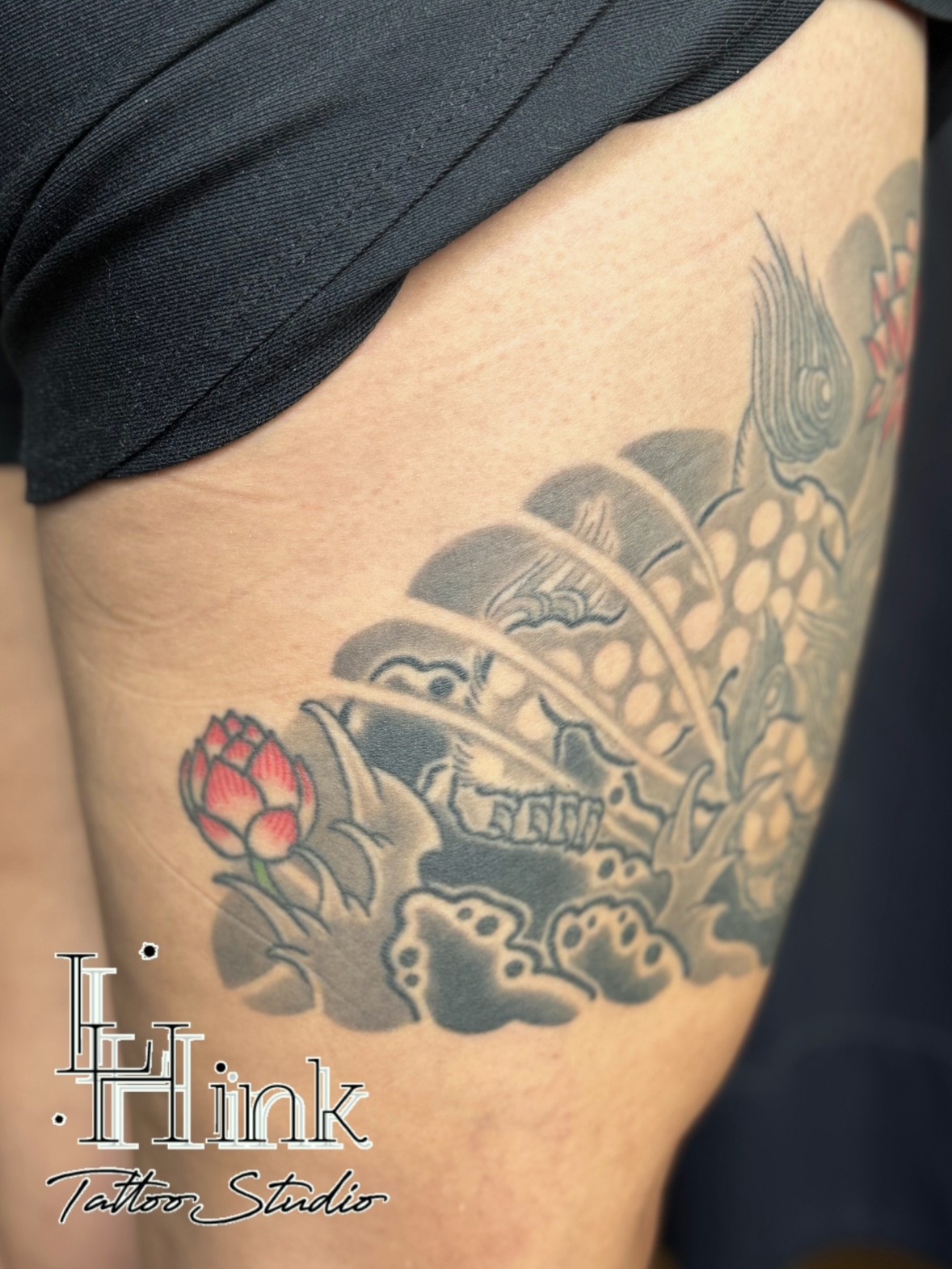 東京吉祥寺のタトゥースタジオLH ink Tattoo Studioで施術した 獅子と蓮の花