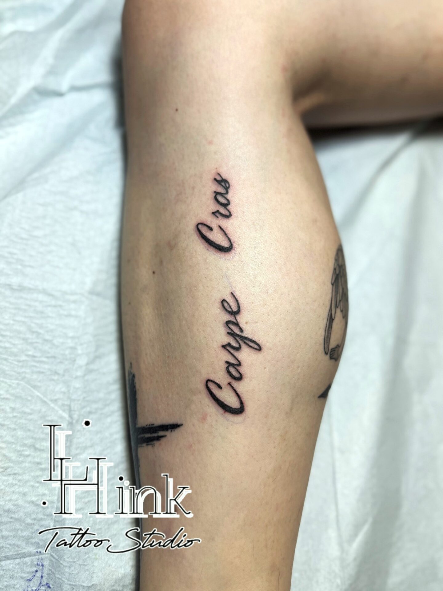 東京吉祥寺のタトゥースタジオLH ink Tattoo Studioで施術した レタリングタトゥー