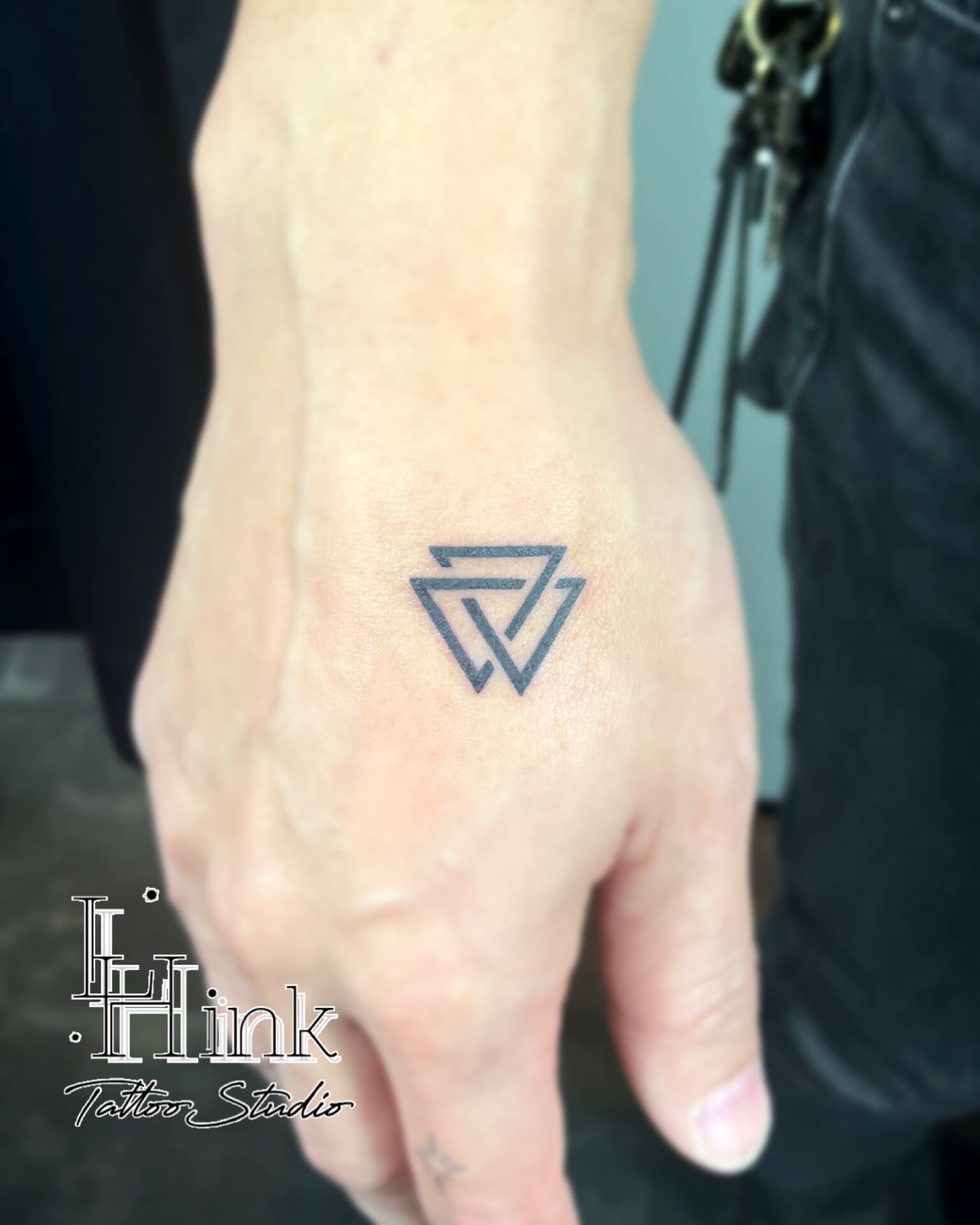 東京吉祥寺のタトゥースタジオLH ink Tattoo Studioで施術した one point tattoo