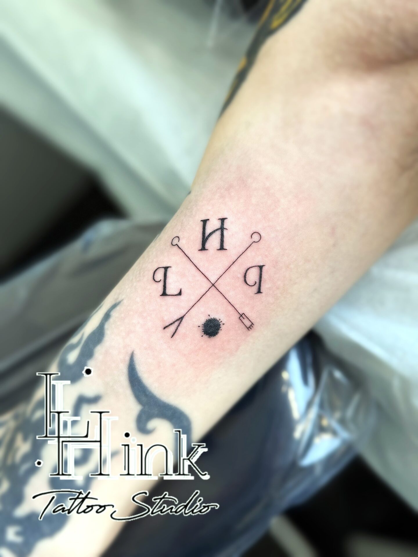 東京吉祥寺のタトゥースタジオLH ink Tattoo Studioで施術した ロゴ
