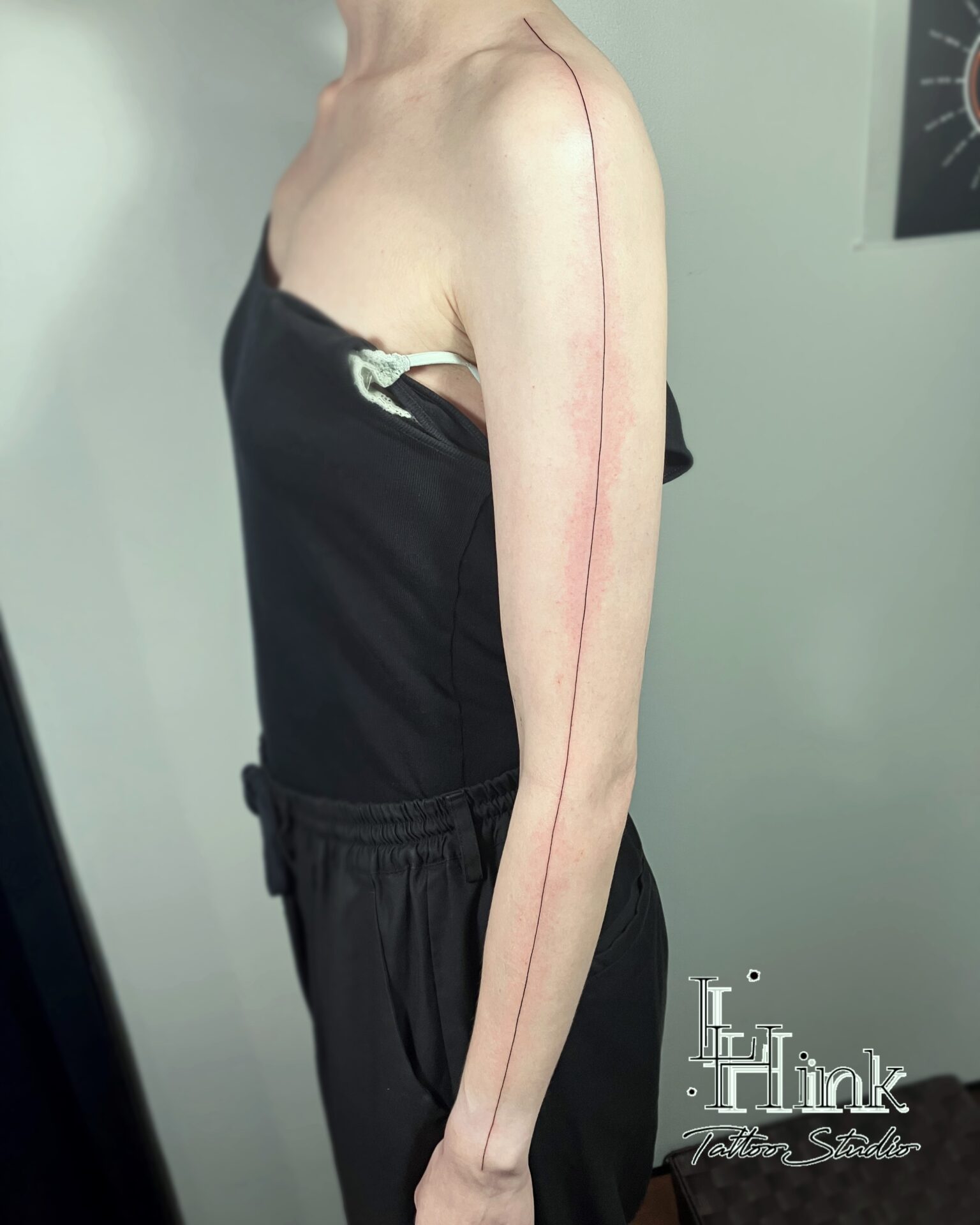 東京吉祥寺のタトゥースタジオLH ink Tattoo Studioで施術した line