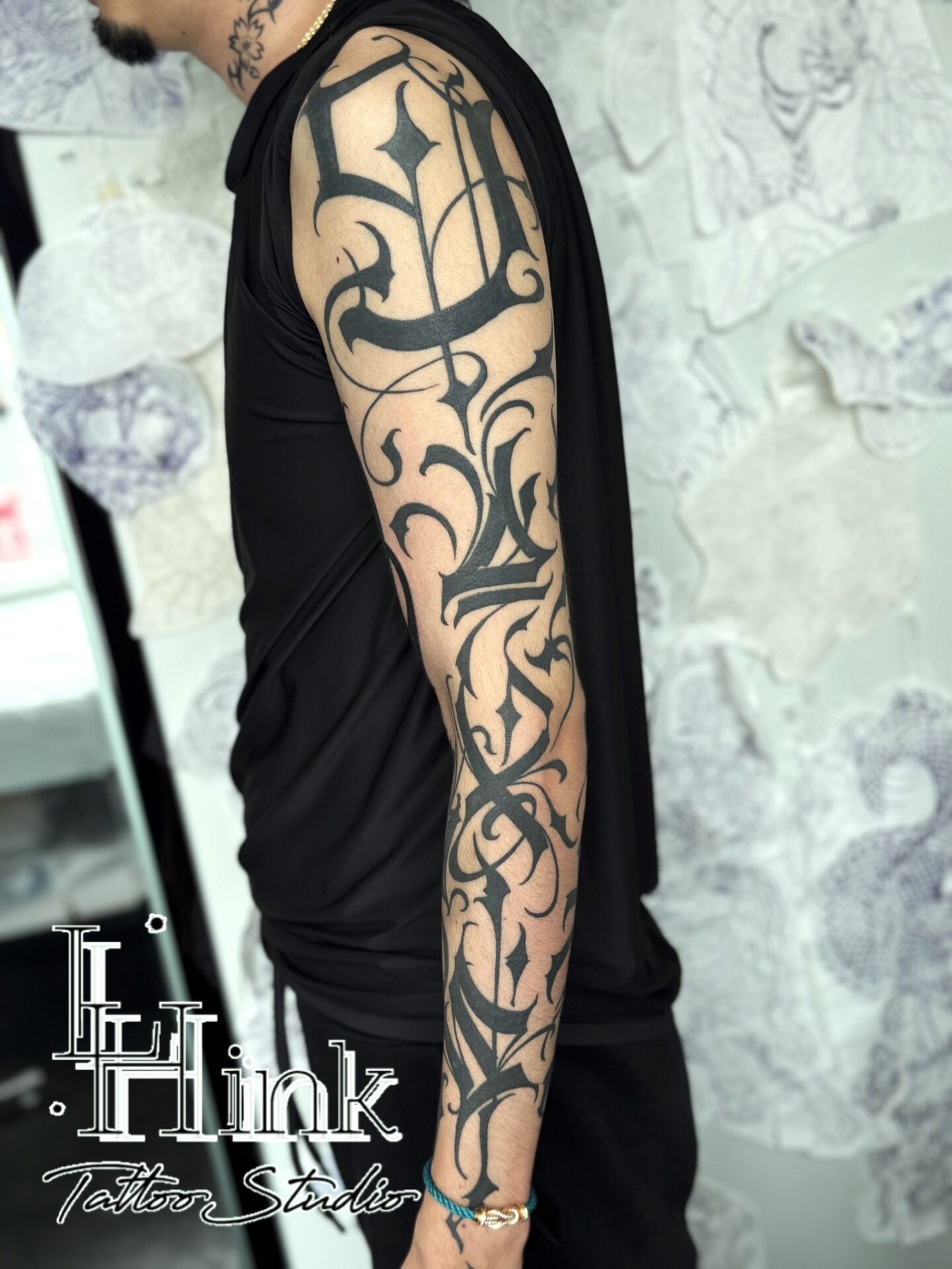 東京吉祥寺のタトゥースタジオLH ink Tattoo Studioで施術した バイカートライバル