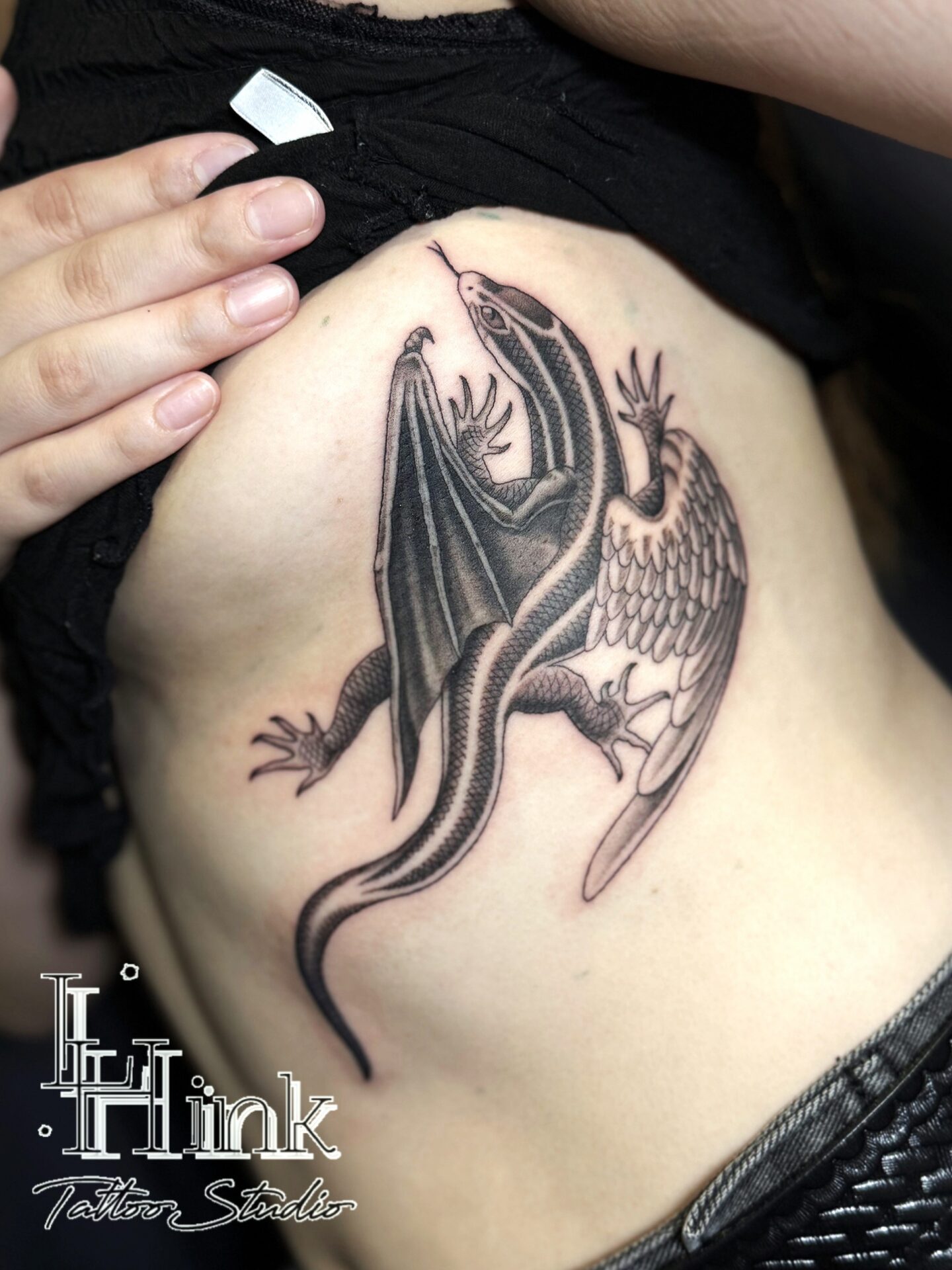 東京吉祥寺のタトゥースタジオLH ink Tattoo Studioで施術した トカゲドラゴン