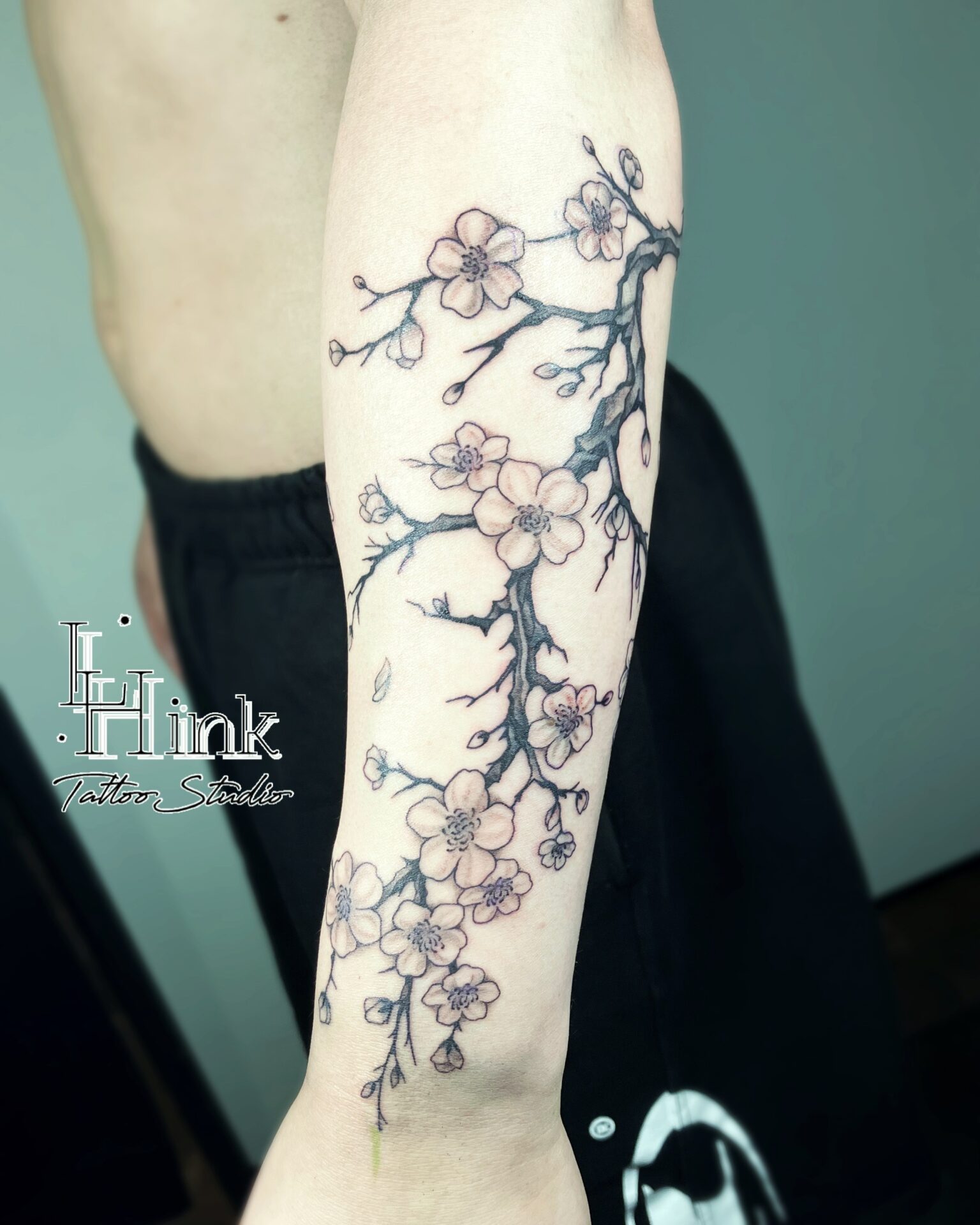 東京吉祥寺のタトゥースタジオLH ink Tattoo Studioで施術した 桜