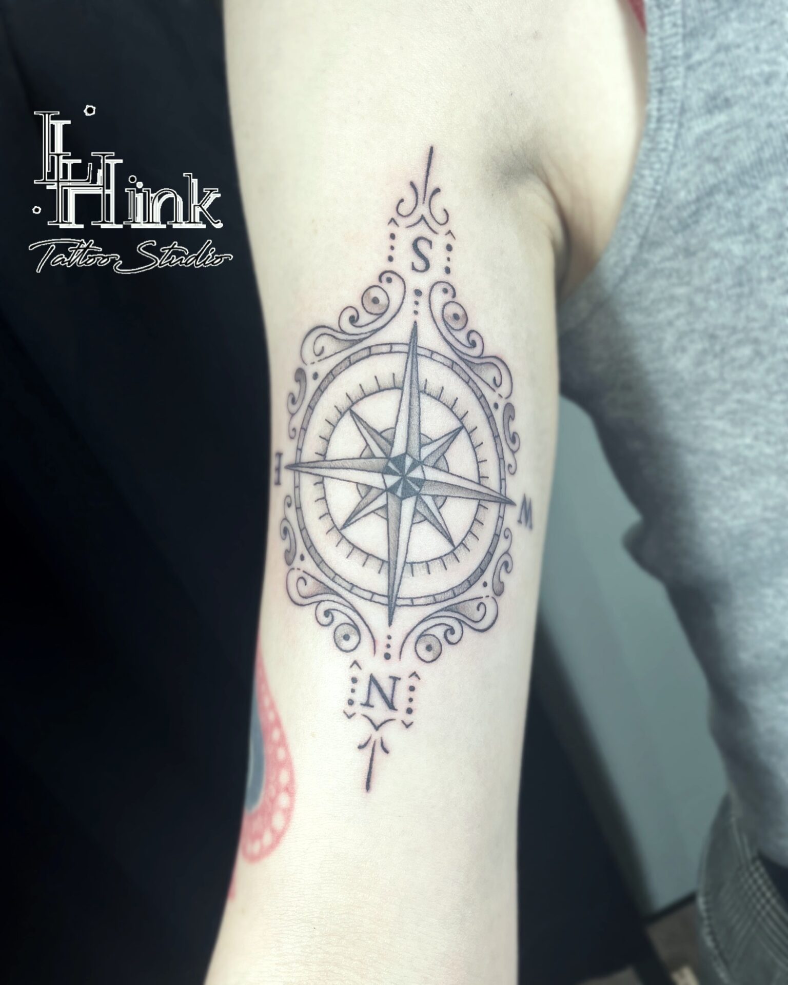 東京吉祥寺のタトゥースタジオLH ink Tattoo Studioで施術した Compass