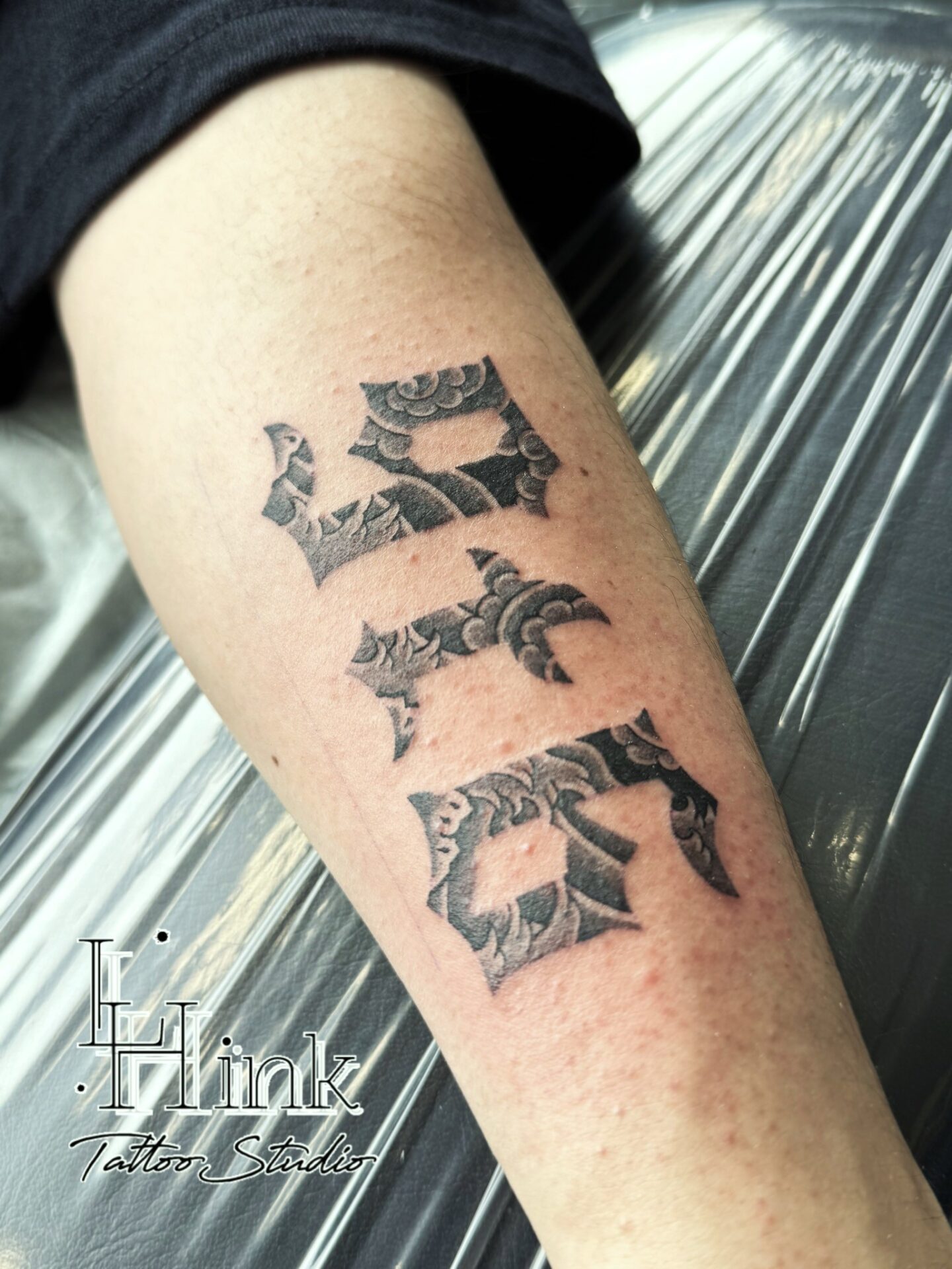 東京吉祥寺のタトゥースタジオLH ink Tattoo Studioで施術した 9t6