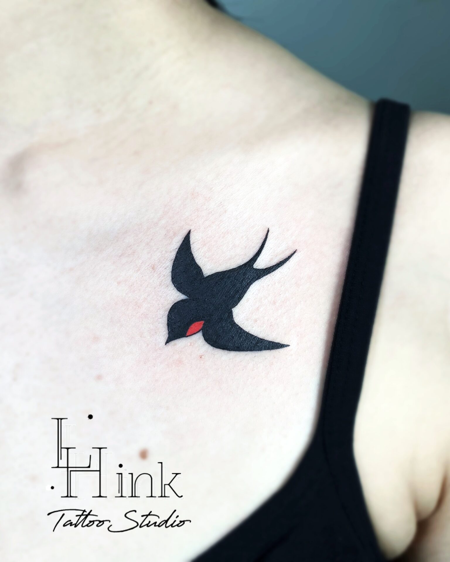 東京吉祥寺のタトゥースタジオLH ink Tattoo Studioで施術した 燕