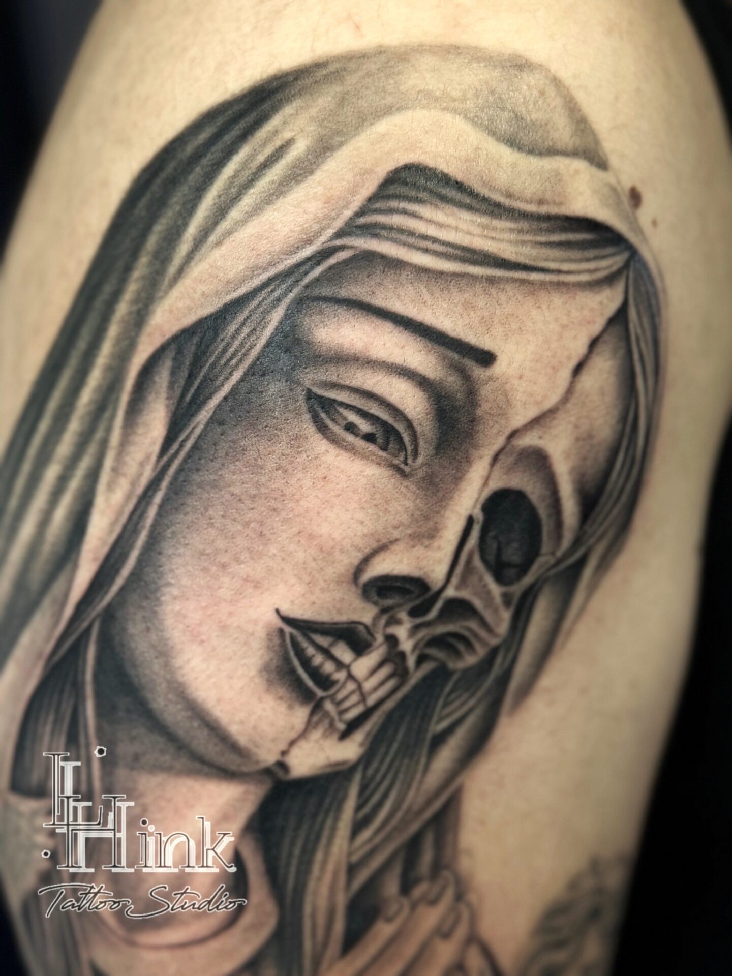 東京吉祥寺のタトゥースタジオLH ink Tattoo Studioで施術した Virgin Mary × Skull