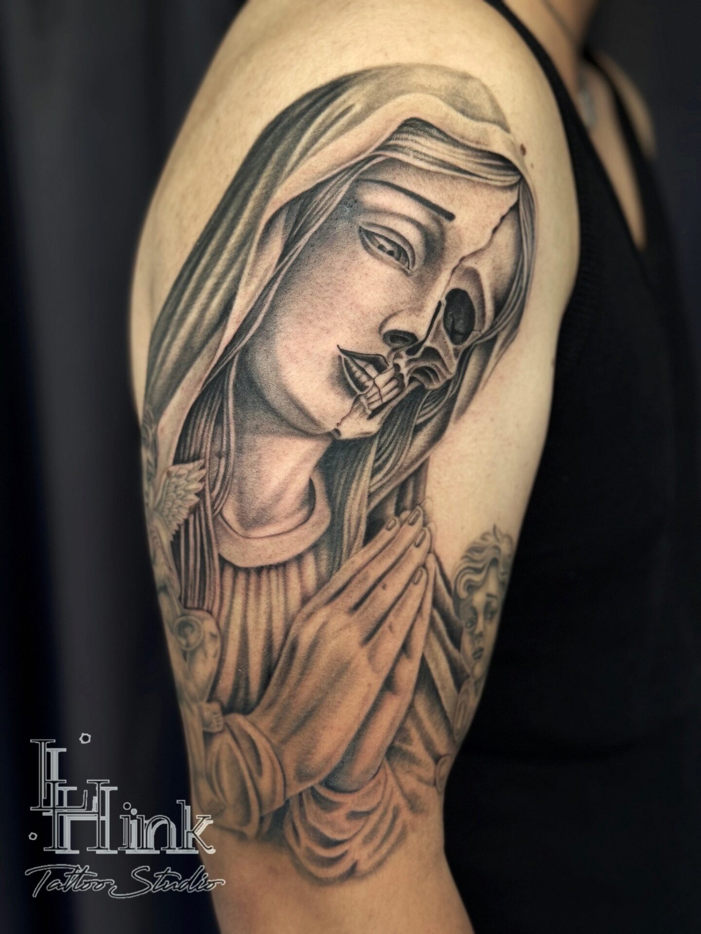 東京吉祥寺のタトゥースタジオLH ink Tattoo Studioで施術した Virgin Mary × Skull
