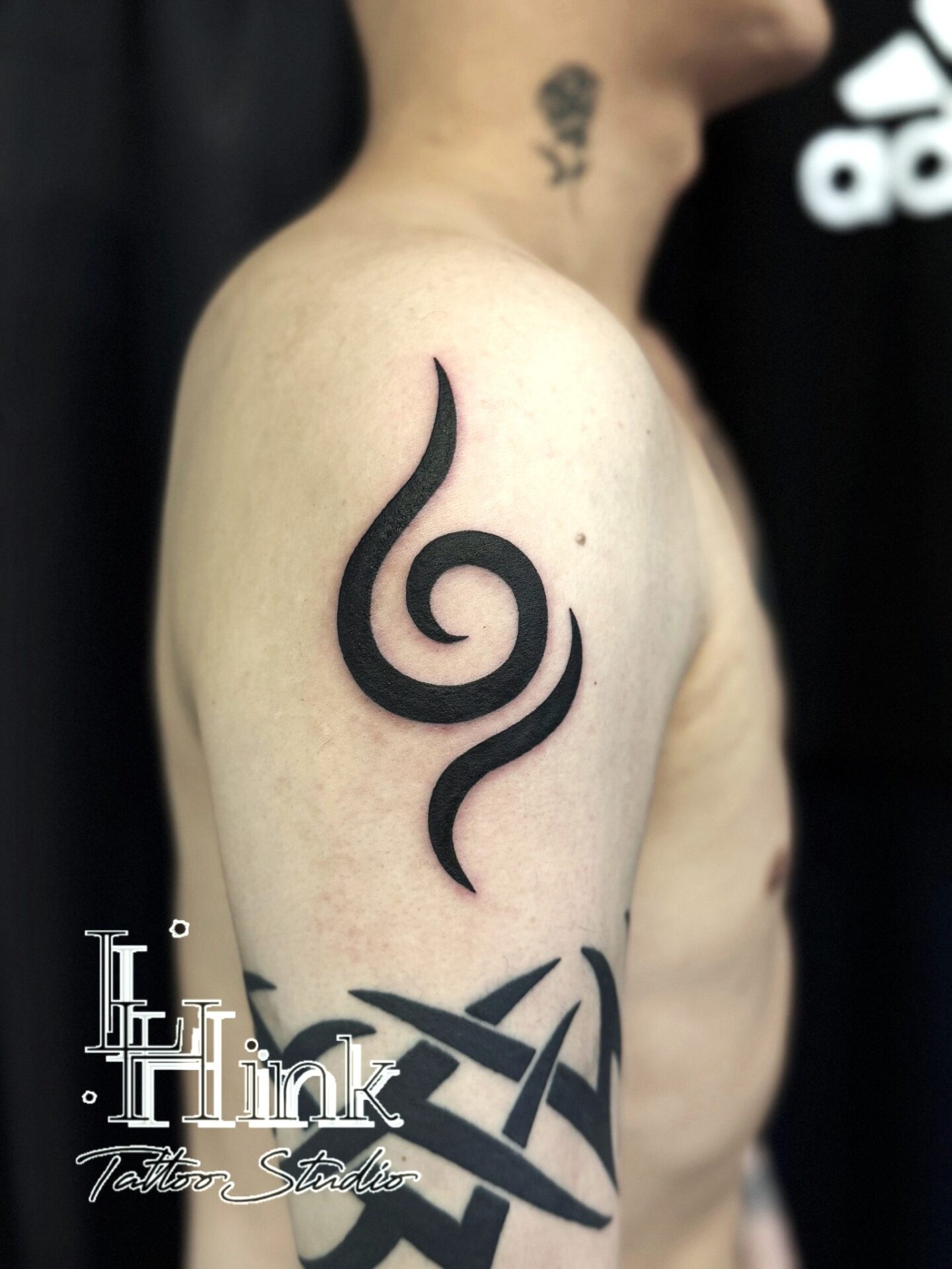 東京吉祥寺のタトゥースタジオLH ink Tattoo Studioで施術した トライバルタトゥー