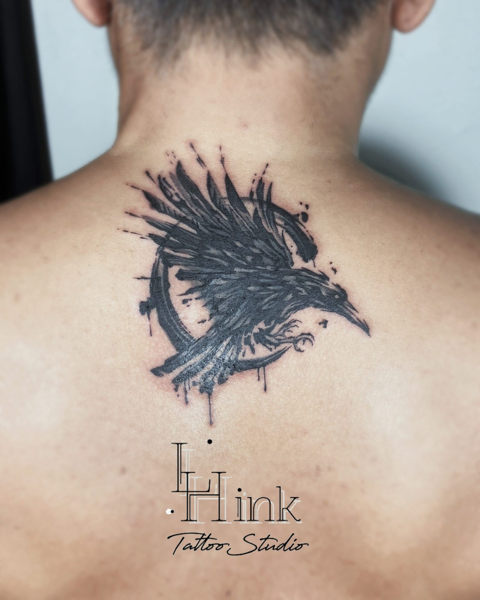 Tattoo by LH ink Tattoo Studio Tokyo - 烏と円相
