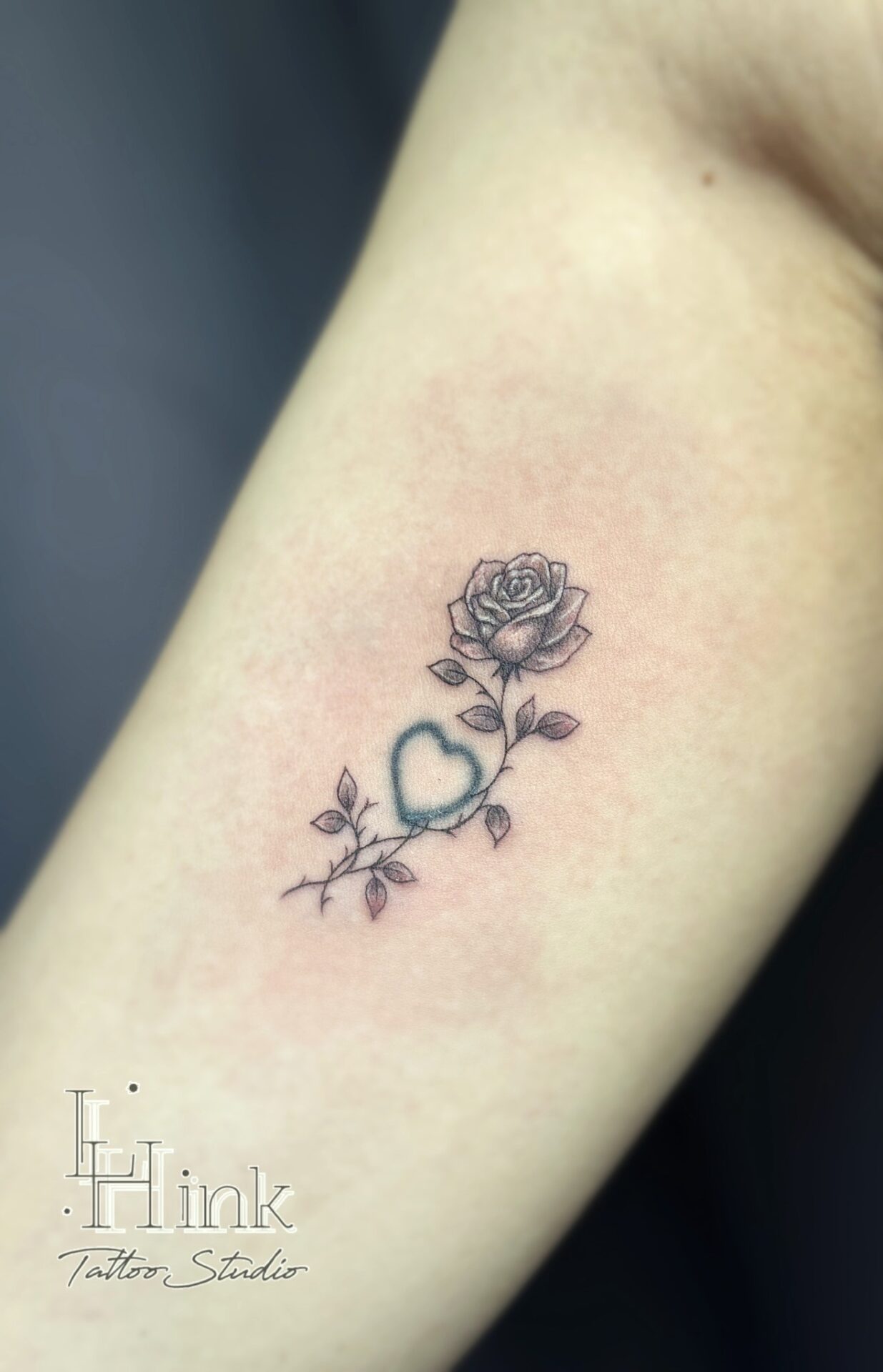 東京吉祥寺のタトゥースタジオLH ink Tattoo Studioで施術した Rose＆Heart
